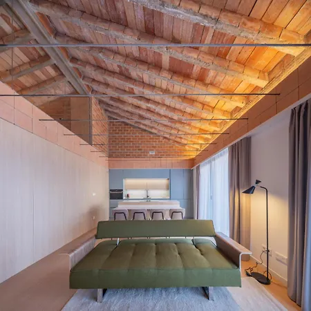 Turisticos De Centro Nf * סוריה